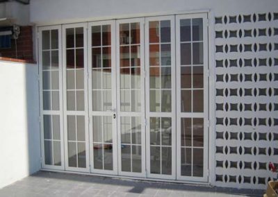 Puerta jardín